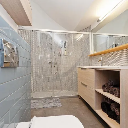 Apartment Luxury & Exclusive Design Apartment, Heart Of